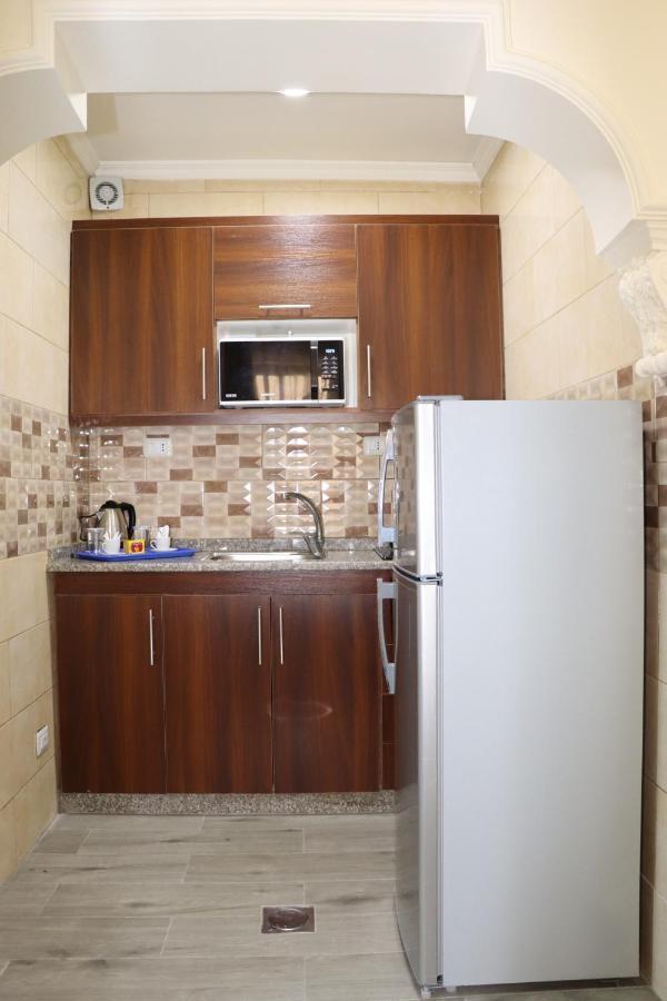 Al Jamal Suites Esterno foto