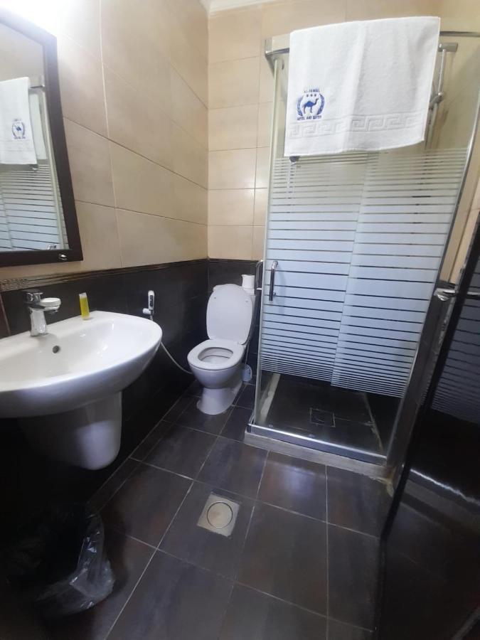 Al Jamal Suites Esterno foto